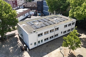  Neben der Turmschule entstand ein zweigeschossiger Erweiterungsbau mit rund 800 m² BGF aus insgesamt 18 vorgefertigten FAGSI ProCOMFORT Einzelmodulen. 