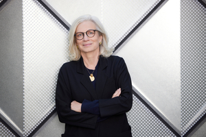  Andrea Gebhard ist Präsidentin der Bundesarchitektenkammer. Die Landschaftsarchitektin und Stadtplanerin ist seit vielen Jahren berufspolitisch engagiert. 2022 wurde sie als stellvertretende Vorsitzende in den Stiftungsrat der Bundesstiftung Baukultur gewählt. 