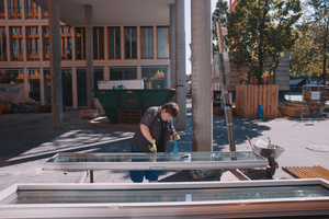  Revitalisierung der Fassadenelmente auf der Baustelle 