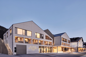 Das Hotel Dips & Drops von blocher partners wurde 2024 in Flachau/AT als Bike- and Ski-Hub eröffnet