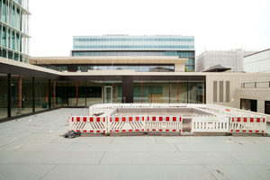  Überraschend: der Präsentationsraum im UG mit großer Höhe und viel (Arbeits)Fläche 