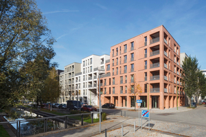  Auf Grund einer fast gänzlich luftdichten Gebäudehülle, die dem gewünschten Passivhausstandard der „Elf Freunde“ geschuldet ist, müssen diese wärmerückgewinnend „beatmet“ werden 