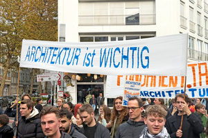  In wenigen Monaten hat die Studierendeninitiative fundament.tal zu Demos und Aktionen mobilisiert. Die Solidarität für ihre Sache erstreckt sich mittlerweile bundesweit 