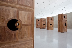  Ai Weiwei, Moon Chest, 2008 (Huanghuali-Holz, 8 Teile) 