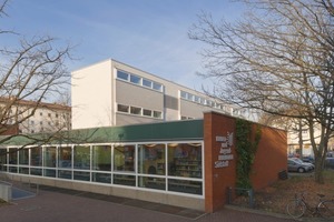  Direkt an die Schule schließt sich die Kinder und Jugendbibliothek südstadt an 