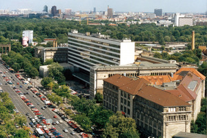  Das heutige Hauptgebäude von Kurt Dübbers von 1965 