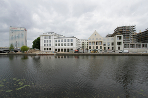  Neubauten am Havelufer (Alte Fahrt) entlang der heute so heissenden Humboldtstraße (Juni 2015) 
