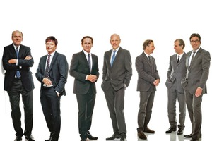  Hentrich-Petschnigg &amp; Partner GmbH + Co. KG (HPP)v.l.n.r.: Joachim H. Faust, Gerhard G. Feldmeyer, Remigiusz Otrzonsek, Burkhard Junker, Werner Sübai, Gerd Heise, Volker Weuthen  Das Büro HPP realisiert seit 80 Jahren im In- und Ausland Gebäude in den Bereichen Corporate Headquarters, Hotel- und Krankenhausbauten, Sport- und Freizeiteinrichtungen, Shoppingcenter, Verkehrsbauten, Städtebau, Wohnungsbau, Sanierung und Denkmalschutz. Das Tätigkeitsfeld von HPP umfasst sämtliche Architekten- und Generalplanerleistungen. Die Architektenpartnerschaft arbeitet seit der Gründung durch Professor Hentrich im Jahr 1933 in der vierten Generation und ist heute mit 320 Mitarbeitern national und international vertreten. Der Hauptsitz von HPP Architekten liegt im Düsseldorfer Medienhafen. 