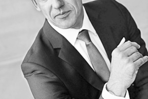  AutorThomas Kretzer steuert als Geschäfts­führer der Trilux Ver-triebs­gesellschaft den weltweiten Vertrieb und führt darüber hinaus das Gesamtmarketing des Traditionsunternehmens. Kretzer ist bereits seit 28 Jahren für Trilux tätig, zuletzt sechs Jahre lang als Geschäftsführer der deutschen Vertriebsgesellschaft.Informationen unter: www.trilux.com/de 