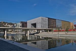  Büro-und Wohngebäude Le Monolithe in Lyon 