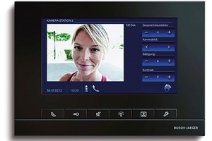  Universal Design am Beispiel einer Tür-/Sprechanlage: Das Busch-WelcomePanel® zeigt die Gesichter von Besuchern in kontrastreichen Farben und hoher Auflösung. Schnellzugriffstasten und ein Touchpaneel erleichtern die intuitive Steuerung aller Funktionen. Zur Unterscheidung von Tür- und Etagenruf stehen unterschiedliche Klingeltöne zur Auswahl. Die Lautstärke der Klingeltöne und der Freisprecheinrichtung ist einstellbar.  