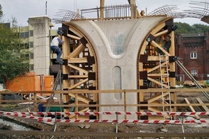  Stützenkonstruktion Brückenbauwerk 