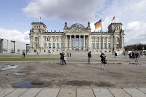  Baukulturzentralstelle: Der Deutsche Bundestag, Berlin (Sir Norman Foster) 