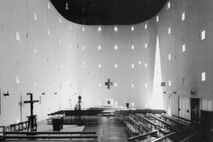  St. Sebstian wurde 1962 nach Plänen von Architekt Heinz Esser erbaut. 2008 wurde die Kirche profaniert. Bolles und Wilson schlugen den Erhalt und den damit einhergehenden Umbau der einstigen Kirche vor. Im ersten Bauabschnitt wurde nun eine Kindertagesstätte für 95 Kinder daraus. In einem zweiten Bauabschnitt entsteht ein 4-geschossiger Wohnungsneubau entlang der Straße 