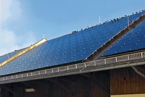  Bild 1: Ansicht der Dachfläche mit der Photovoltaik-Anlage 