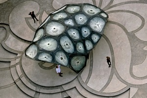  Der Forschungspavillon ICD/ITKE, Stuttgart wurde von Wissenschaftlichen Mitarbeitern und Studierenden in einem interdisziplinärenTeam aus Biologen, Architekten und Ingenieuren in einer anderthalbjährigen Entwicklungszeit realisiert 