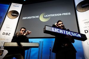  Die Preisverleihung des ersten deutschen Lichtdesign-Preises fand im Maritim Hotel in Köln statt.  