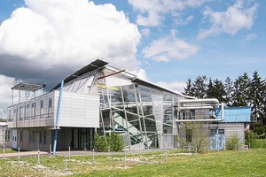  Das Visualisierungsinstitut der Universität Stuttgart (ehemals HYSOLAR-Haus) auf dem Campus in Stuttgart Vaihingen (1987-89) 