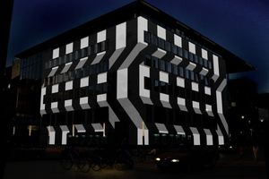  Ist das noch Architektur, Herr Gerber?! Die Volksbank Dortmund, neu interpretiert im Lichterkleid von Mader Stublic Wiermann 