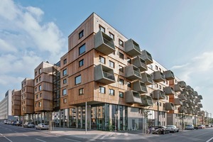  Der Wohnungsbau von Berger+Parkkinen und querkraft ist das erste Gebäude in Wien mit einer sichtbaren Holzfassade bei einer Gebäudehöhe von 21 m, weil der Brandüberschlag von Geschoss auf Geschoss vermieden werden konnte 