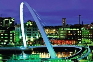  Für die Gateshead Millenium Bridge erhielten die Architekten 2002 den RIBA Stirling Prize 