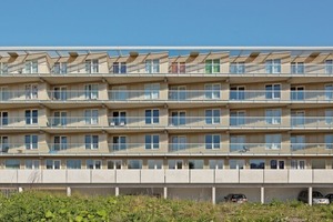  Von dem 2-teiligen Ensemble mit 88 Appartements und 27 Reihenhäusern wurden aufgrund der Wirtschaftskrise und der Unverkäuflichkeit der Eigentumswohnungen vorerst nur die Sozialwohnungen fertiggestellt. Die Vestia forderte aufgrund der Alters- und Behinderten-gerechtigkeit explizit 1-geschossige Wohnungen mit einer durchschnittlichen Wohnfläche von 95 m² 