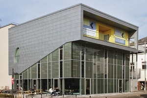  Haus A20, Audimax und „Café CampusTor“ der THM am Standort Gießen 