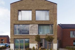  Auszeichnung&nbsp; „Bestes Passivhausprojekt“Projekt: Edge of Town, 42 low energy houses, Windhaak, Nieuwkoop (NL)Baujahr: 2010Architekt: Wingender Hovenier Architecten, Nieuwkoop (NL) 
