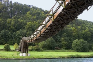  Holzbrücke bei Essing, Spannbandbrücke, Spannweite 73 m, Gesamtlänge 189,91 m 