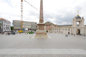  Alter Markt mit dem Betonrohbau des neuen Museum Barbarini (Juni 2015) 