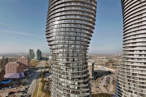  Der tanzende Turm gefiel den Käufern so gut, dass die 428 Wohnungen wenige Tage nach der Präsentation verkauft waren. Der Bauherr beauftragte die Architekten deshalb mit einem zweiten 50 stöckige Turm mit 433 Wohneinheiten 