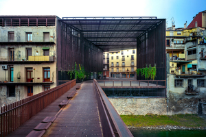  La Lira Theater Public Open Space, 2011, Ripoll, Girona, in Zusammenarbeit mit J. Puigcorbé  