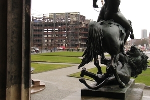  Blick von Schinkel (Altes Museum) auf die Palastruine (2008) 