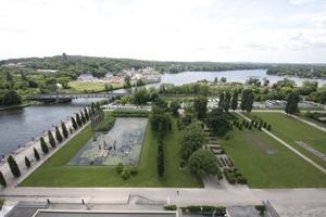  Blick aus dem Hotel-Turm auf den Lustgarten und die Baustelle Humboldt-Quartier 