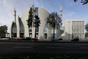  Sieht ganz schön fertig aus: die Kölner Zentralmoschee am Inneren Ring 