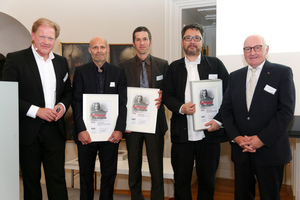  Für das Kunstmuseum Ravensburg erhielten die Architekten LRO aus Stuttgart neben Vogt und Feist Planungs- und Ingenieursbüro, Ravensburg
und Energieplanern Herz & Lang, Schongau eine Auszeichnung 