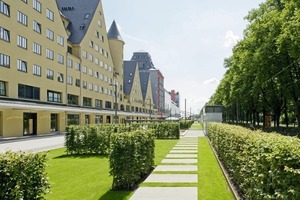  Hinter dem ehemaligen Danziger Lagerhaus (von den Kölnern Siebengebirge genannt) befindet sich ein breiter Grüngürtel 