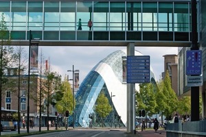  Die ausdrucksvollen Dächer der Zeilgalerie in Frankfurt bildeten wertvolle Erfahrungen für die Netzgenerierung in Eindhoven. Auch die Ausformulierung der Knoten haben dort ihre Vorbilder 